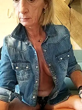 Snapshot of tatianasexymilf chatting on 29, 10, 2025 tatianasexymilf online show from 29, 10, 2025