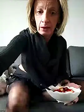 Snapshot of tatianasexymilf chatting on 13, 4, 2026 tatianasexymilf online show from 13, 4, 2026