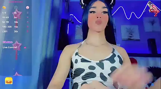 Snapshot of Baby_Aliz chatting on 12, 1, 2025 Baby Aliz online show from 12, 1, 2025