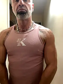 Snapshot of DaddySnowXX chatting on 3, 11, 2025 DaddySnowXX online show from 3, 11, 2025