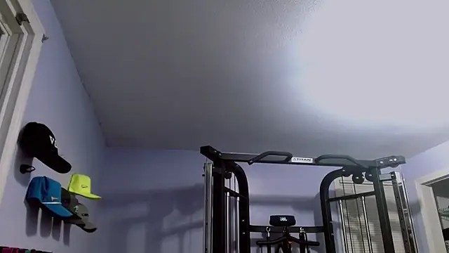 Snapshot of DaddySnowXX chatting on 6, 11, 2025 DaddySnowXX online show from 6, 11, 2025