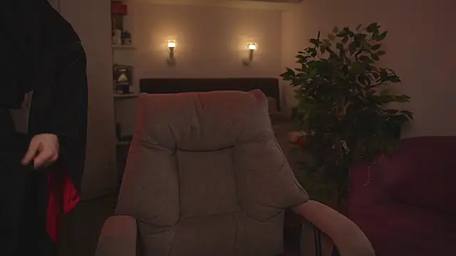 Snapshot of Naughty_mooncake chatting on 1, 11, 2025 Naughty mooncake online show from 1, 11, 2025