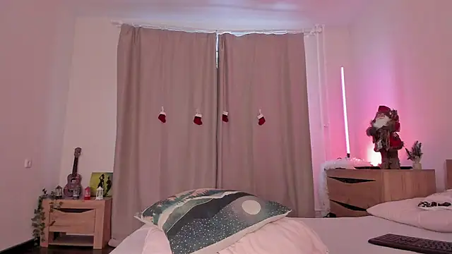 Snapshot of kate_doroty chatting on 5, 1, 2025 kate doroty online show from 5, 1, 2025