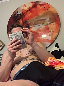 Snapshot of trash4cash chatting on 5, 1, 2025 trash4cash online show from 5, 1, 2025