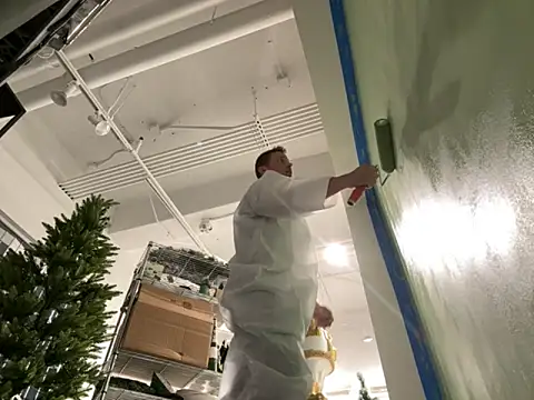 Snapshot of trash4cash chatting on 4, 12, 2025 trash4cash online show from 4, 12, 2025