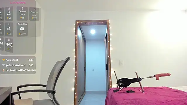 CharlotteRouseVIP online show from 8, 11, 2025