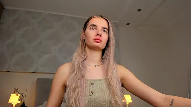 Snapshot of Erika_Carpenter chatting on 7, 11, 2025 Erika Carpenter online show from 7, 11, 2025