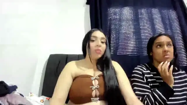 Snapshot of EmmaHole_ chatting on 16, 5, 2026 EmmaHole online show from 16, 5, 2026