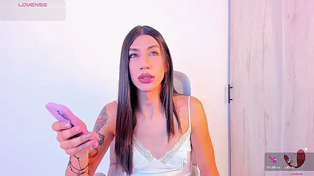 Snapshot of sofiaa_grey_ chatting on 11, 11, 2025 sofiaa grey online show from 11, 11, 2025