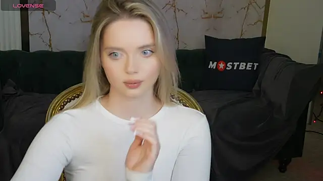 Snapshot of Cassy-Celestial_ chatting on 16, 12, 2024 Cassy-Celestial online show from 16, 12, 2024