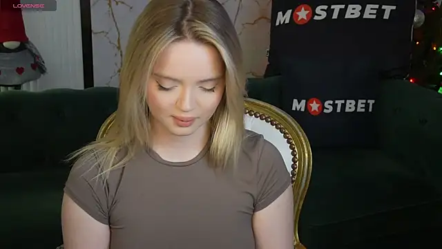 Snapshot of Cassy-Celestial_ chatting on 19, 12, 2024 Cassy-Celestial online show from 19, 12, 2024