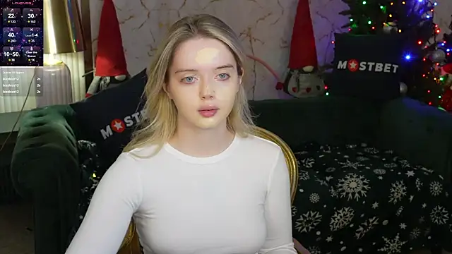 Snapshot of Cassy-Celestial_ chatting on 22, 12, 2024 Cassy-Celestial online show from 22, 12, 2024