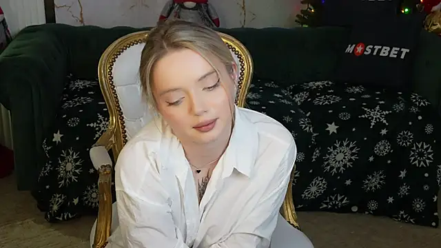 Snapshot of Cassy-Celestial_ chatting on 25, 12, 2024 Cassy-Celestial online show from 25, 12, 2024