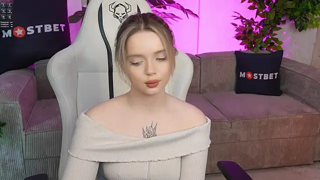 Snapshot of Cassy-Celestial_ chatting on 27, 12, 2024 Cassy-Celestial online show from 27, 12, 2024