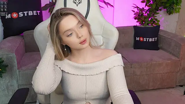 Snapshot of Cassy-Celestial_ chatting on 27, 12, 2024 Cassy-Celestial online show from 27, 12, 2024