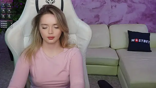 Snapshot of Cassy-Celestial_ chatting on 12, 1, 2025 Cassy-Celestial online show from 12, 1, 2025