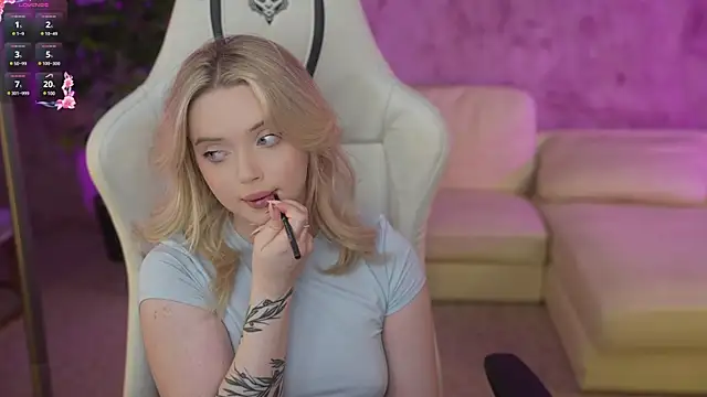 Snapshot of Cassy-Celestial_ chatting on 31, 1, 2025 Cassy-Celestial online show from 31, 1, 2025