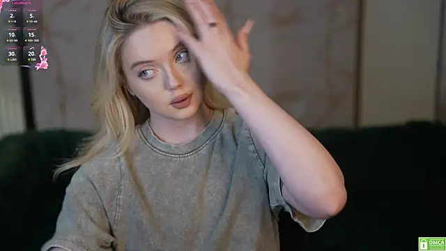 Snapshot of Cassy-Celestial_ chatting on 4, 2, 2025 Cassy-Celestial online show from 4, 2, 2025