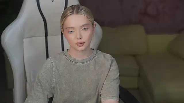 Snapshot of Cassy-Celestial_ chatting on 21, 2, 2025 Cassy-Celestial online show from 21, 2, 2025