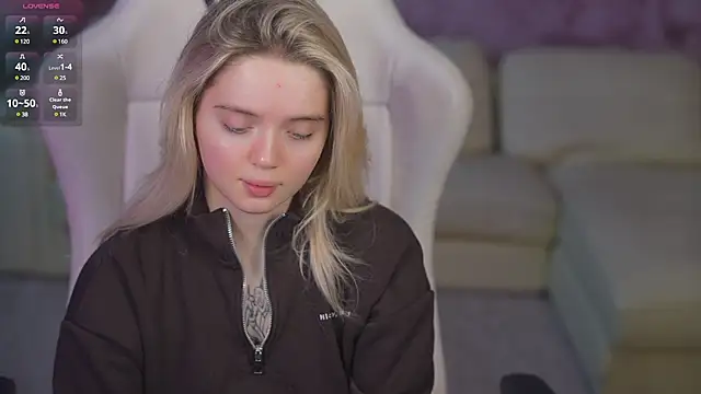 Snapshot of Cassy-Celestial_ chatting on 9, 3, 2025 Cassy-Celestial online show from 9, 3, 2025