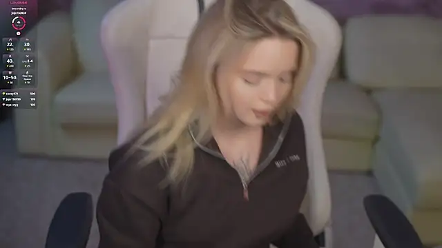 Snapshot of Cassy-Celestial_ chatting on 10, 3, 2025 Cassy-Celestial online show from 10, 3, 2025