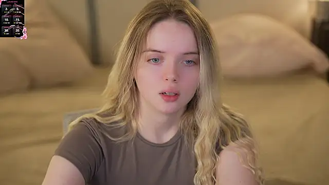 Snapshot of Cassy-Celestial_ chatting on 12, 10, 2025 Cassy-Celestial online show from 12, 10, 2025