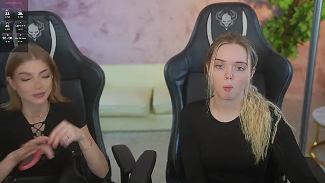 Snapshot of Cassy-Celestial_ chatting on 12, 11, 2025 Cassy-Celestial online show from 12, 11, 2025