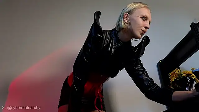 Martha Hoffman online show from 13, 10, 2025