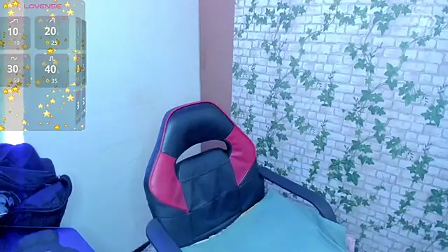 Snapshot of MIABOOBS__ chatting on 24, 11, 2025 MIABOOBS online show from 24, 11, 2025