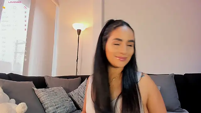 Snapshot of iara_martinez chatting on 24, 11, 2025 iara martinez online show from 24, 11, 2025