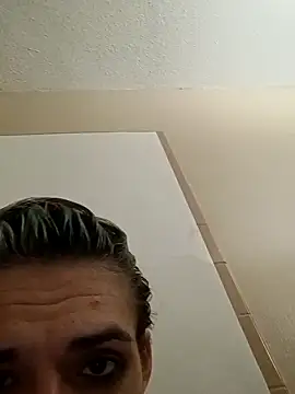 Snapshot of kylierae3133 chatting on 23, 11, 2025 kylierae3133 online show from 23, 11, 2025