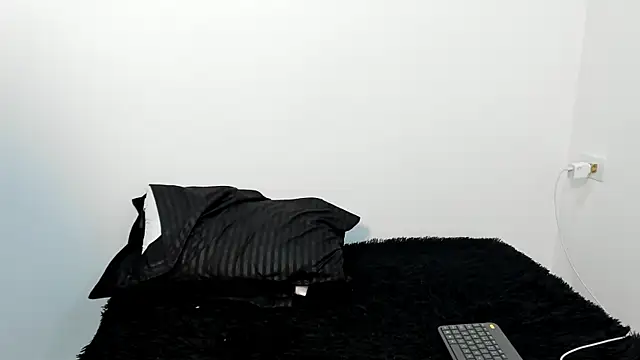 cami-01 online show from 27, 9, 2025