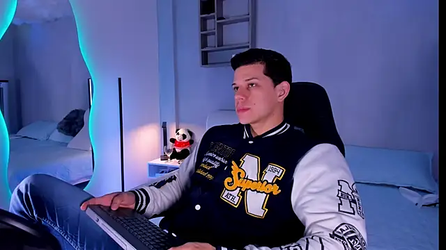 MarcoSullivan online show from 28, 11, 2025