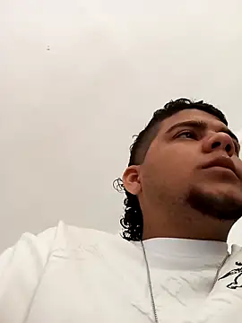 Snapshot of Nathan_mason_ chatting on 5, 3, 2025 Nathan mason online show from 5, 3, 2025