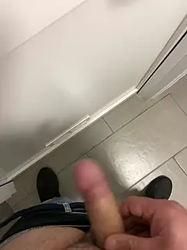 Snapshot of _themask_ chatting on 16, 12, 2024 themask online show from 16, 12, 2024