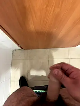 Snapshot of _themask_ chatting on 5, 12, 2025 themask online show from 5, 12, 2025