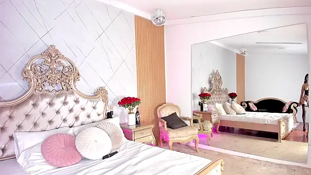 Snapshot of JulissaWilson chatting on 13, 12, 2025 JulissaWilson online show from 13, 12, 2025