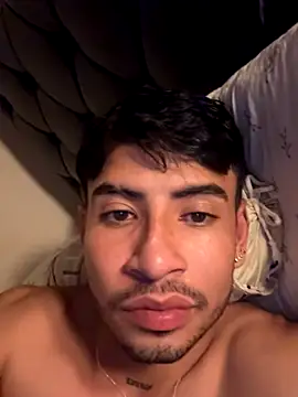 Snapshot of tom_thick chatting on 12, 9, 2025 tom thick online show from 12, 9, 2025