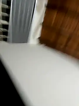 Snapshot of tom_thick chatting on 4, 10, 2025 tom thick online show from 4, 10, 2025