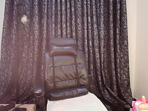 ebony shilly3 online show from 29, 9, 2025