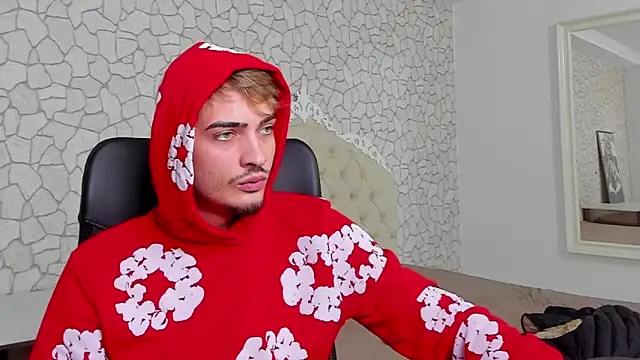 Snapshot of BrandonTate chatting on 28, 10, 2025 BrandonTate online show from 28, 10, 2025