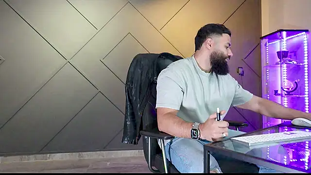 Snapshot of mattmasterss chatting on 2, 3, 2025 mattmasterss online show from 2, 3, 2025