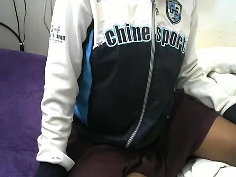 Snapshot of Ma-yolo001 chatting on 11, 11, 2025 Ma-yolo001 online show from 11, 11, 2025