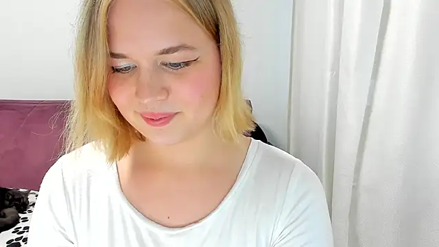 Snapshot of AlicePopsy chatting on 15, 7, 2026 AlicePopsy online show from 15, 7, 2026