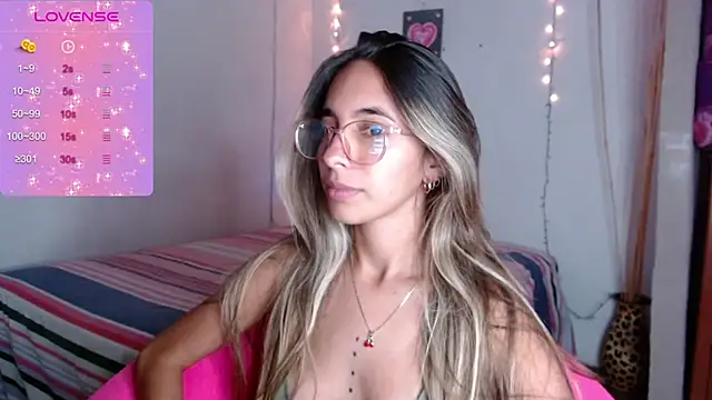 Snapshot of MitchWilson1 chatting on 11, 11, 2025 MitchWilson1 online show from 11, 11, 2025