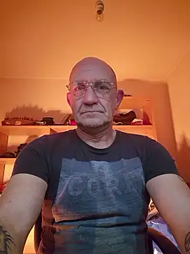 Snapshot of papasuchtpussy chatting on 10, 1, 2026 papasuchtpussy online show from 10, 1, 2026