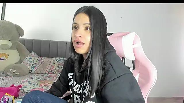 Snapshot of _elektrah chatting on 21, 3, 2025  elektrah online show from 21, 3, 2025