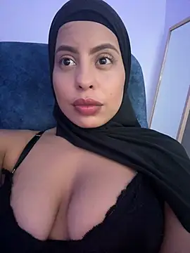 Snapshot of JannaNader12 chatting on 18, 2, 2025 JannaNader12 online show from 18, 2, 2025