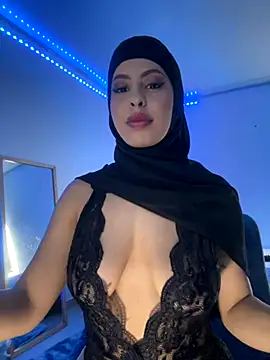 Snapshot of JannaNader12 chatting on 17, 9, 2025 JannaNader12 online show from 17, 9, 2025