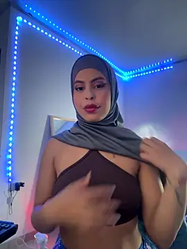 Snapshot of JannaNader12 chatting on 6, 10, 2025 JannaNader12 online show from 6, 10, 2025